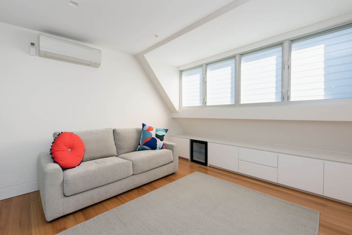 Stylish studio close to everything