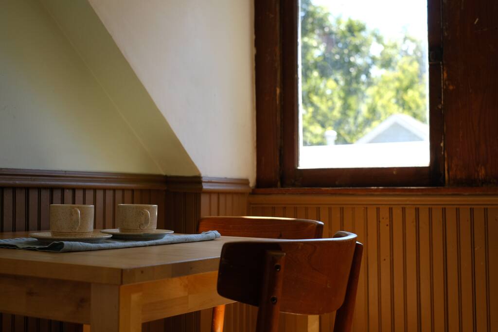 Kitchen dining