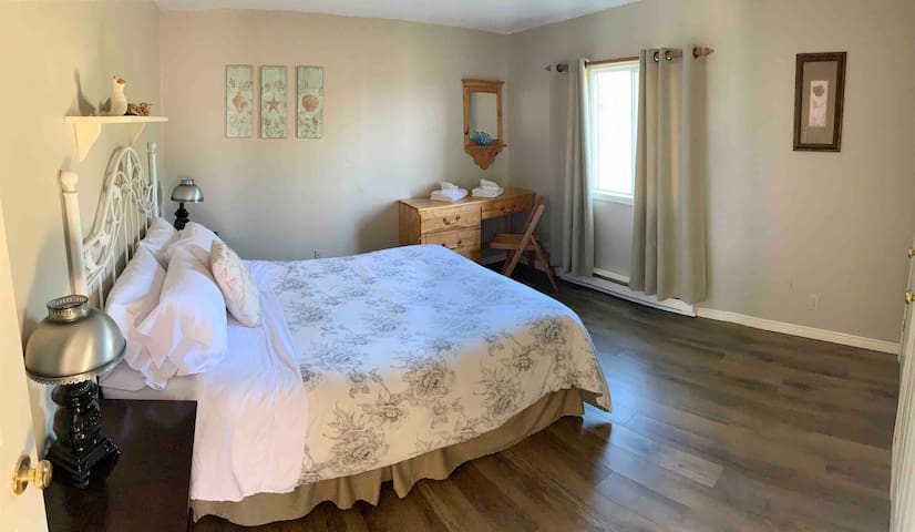 Shore Lane Cottage gallery image 2