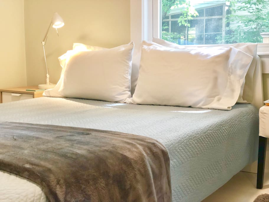 brand new queen size memory foam mattress and fresh clean linen