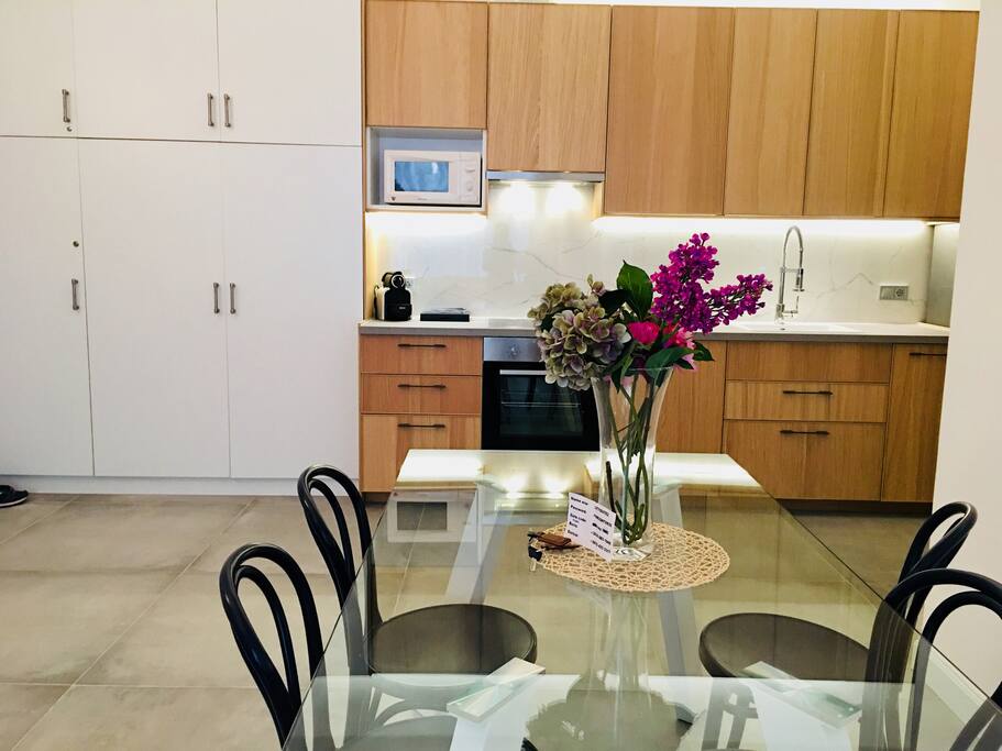 the brand new kitchen and floor!!