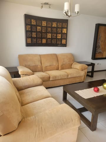 Entire home with 3 bedrooms in Monterrey - Gated 3BR Family Home near Esfera Mall