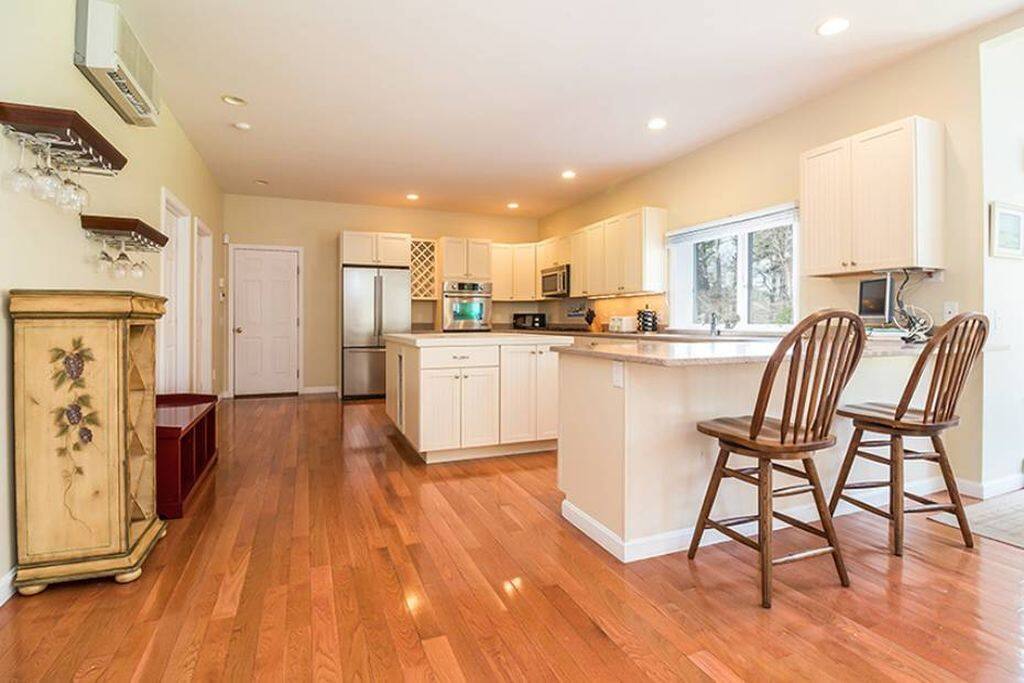 Kitchen and snack counter