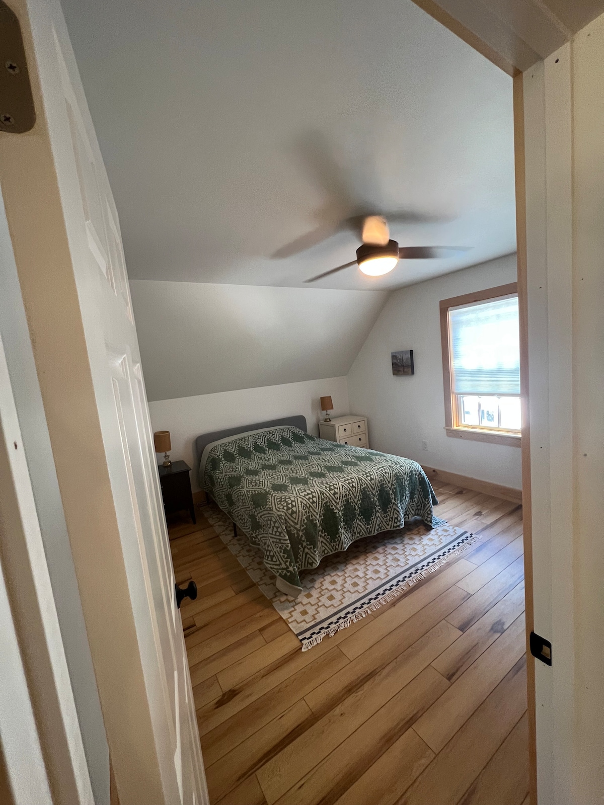 Dhomë gjumi, krevat dopio "queen"