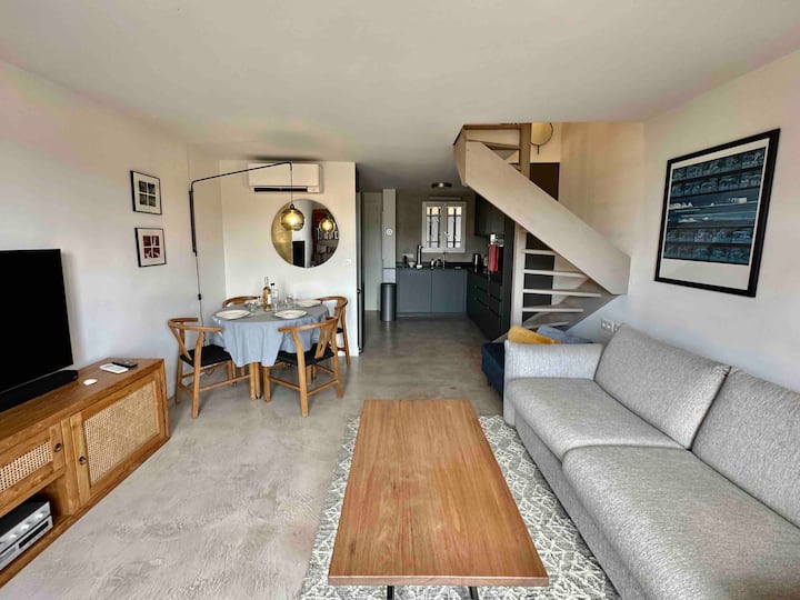 Charmant Duplex Avec Piscine Et Vue Sur Le Port - Cogolin