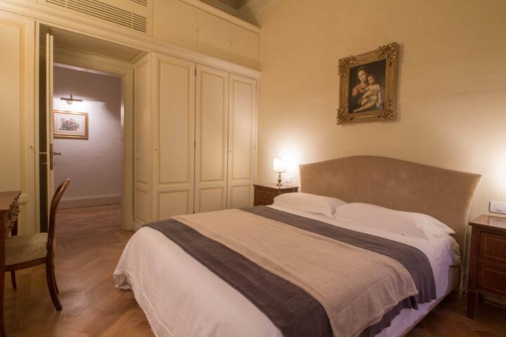3 bedrooms luxury flat with TERRACE ON THE DUOMO gallery image 5