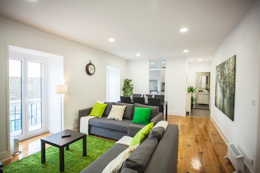Clean and cosy livingroom