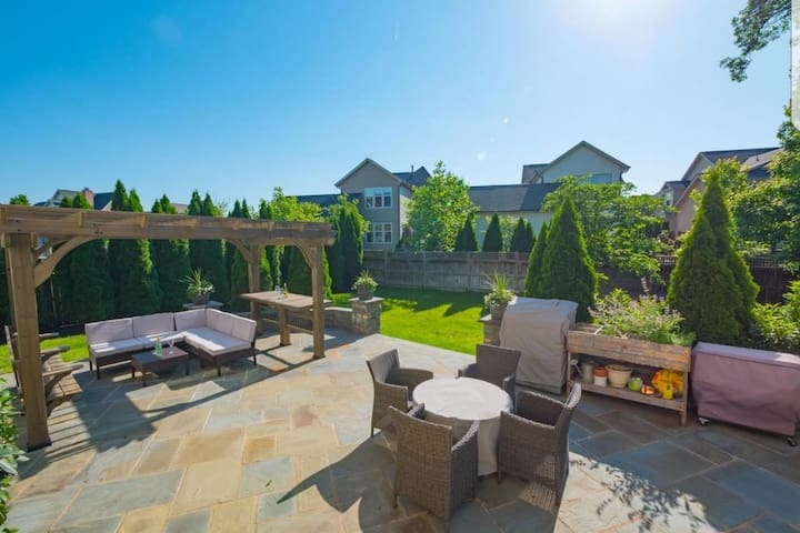 Airbnb Stone Ridge Vacation Rentals Places To Stay