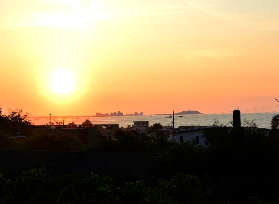 Beautiful sunset views. peaceful and relaxing.