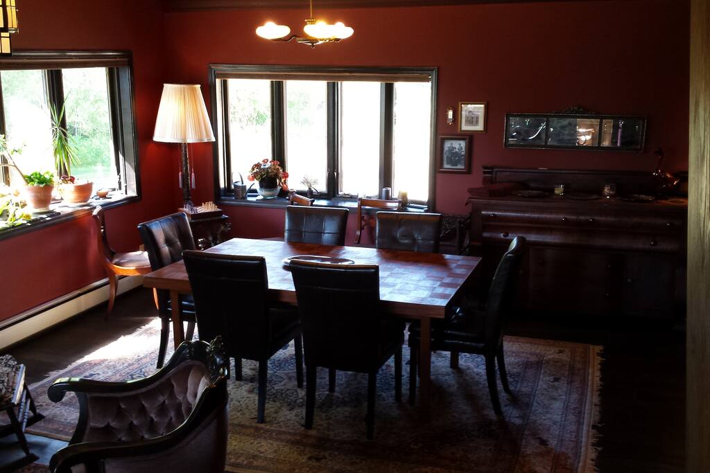 Dining area in Livingroom