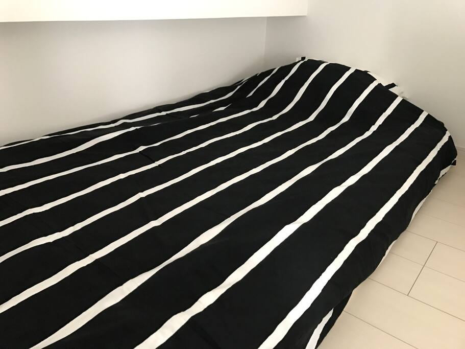 single size bed