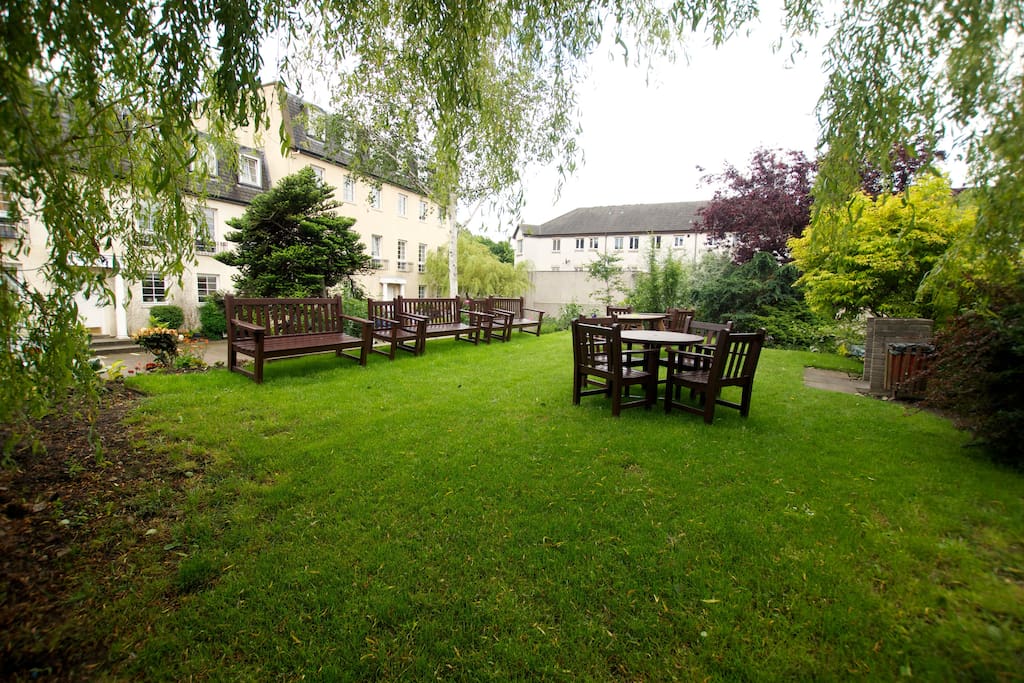 Communal BBQ area- perfect for our Scottish summers :)