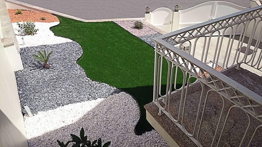 Jardim frontal da casa