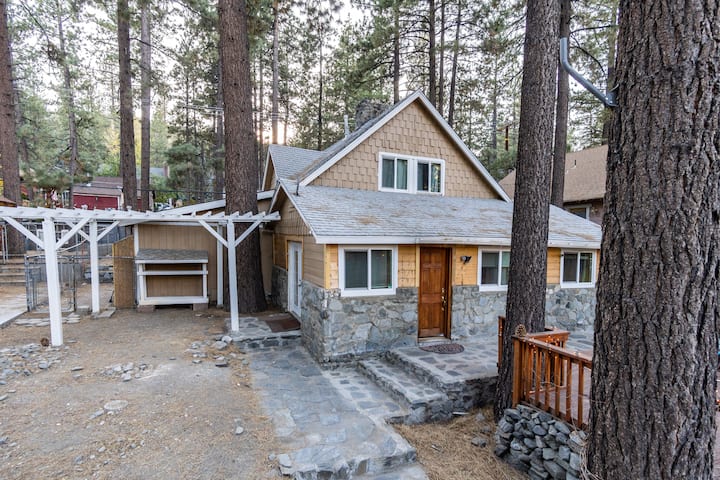 The Cozy Cabin Getaway Cabins For Rent In Wrightwood California United States