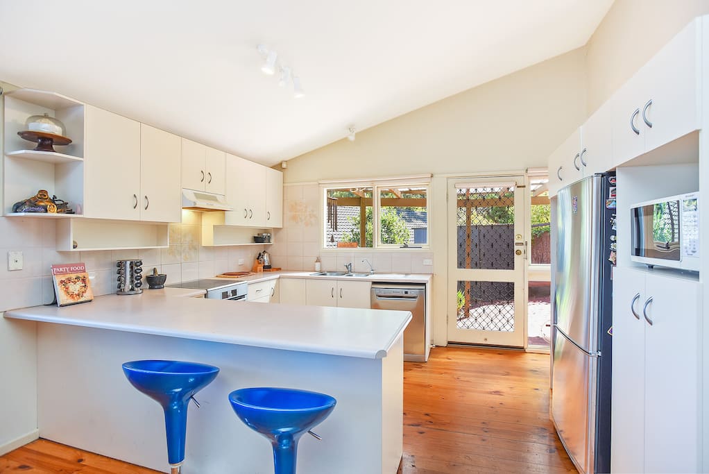 Spacious and bright kitchen with all the modern amenities
