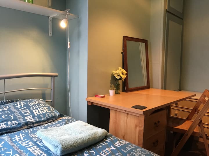 Single bedroom - Experienced host