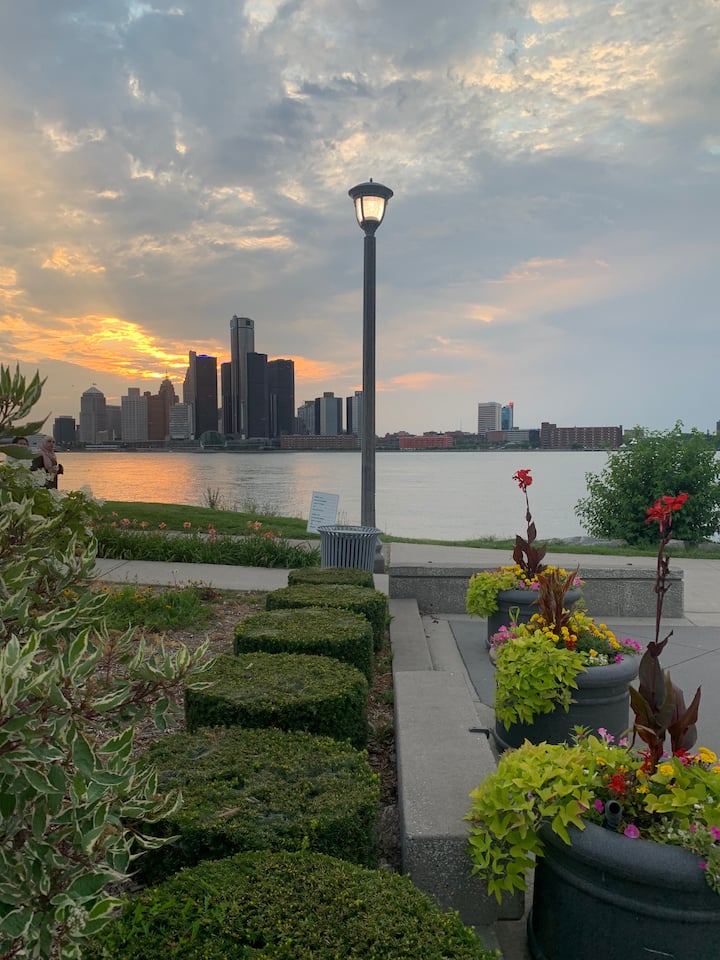 Top 5 Airbnbs With Pool In Windsor, Canada Updated 2024 Trip101