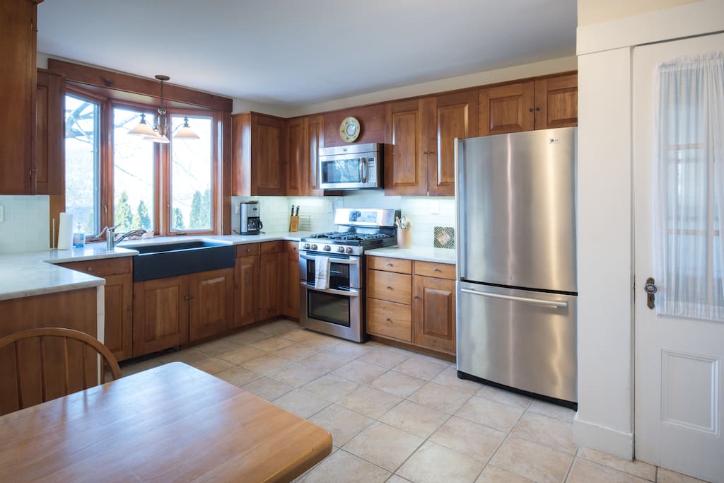 Eat in kitchen