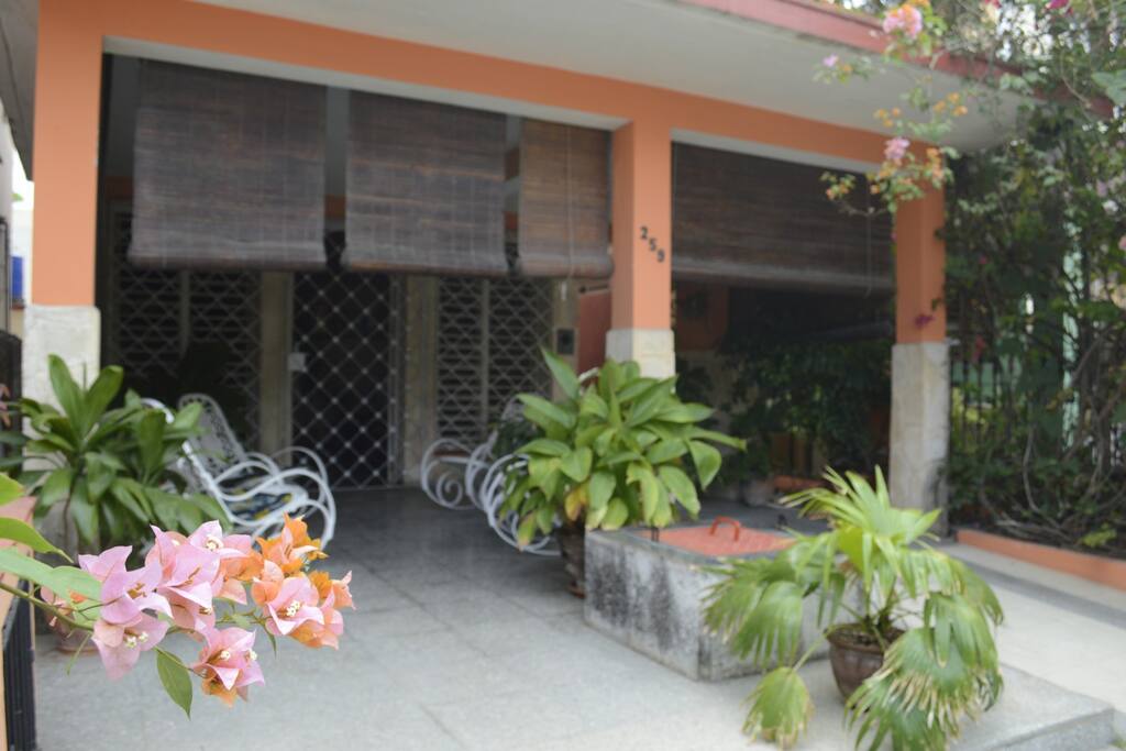 Frente de la casa