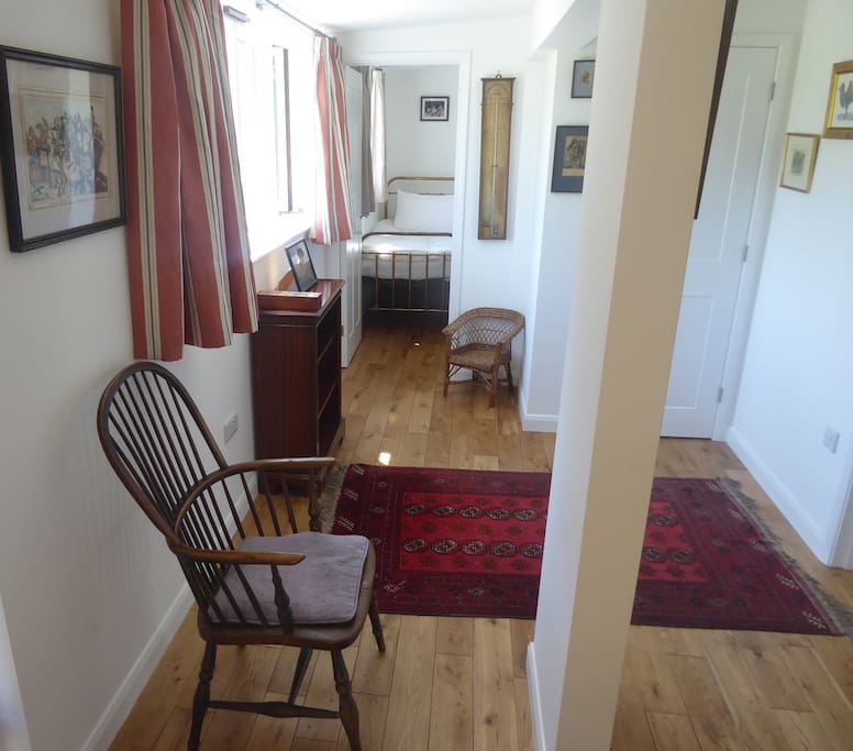 Looking towards the bedroom
