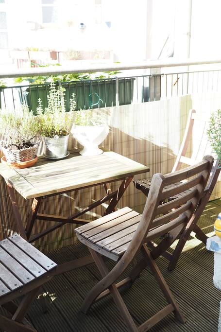 Balkon mit Abendsonne
