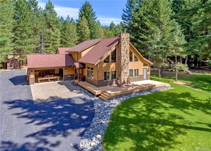 The 'Cation House at Driftwood Acres! Half Acre! Houses for Rent in