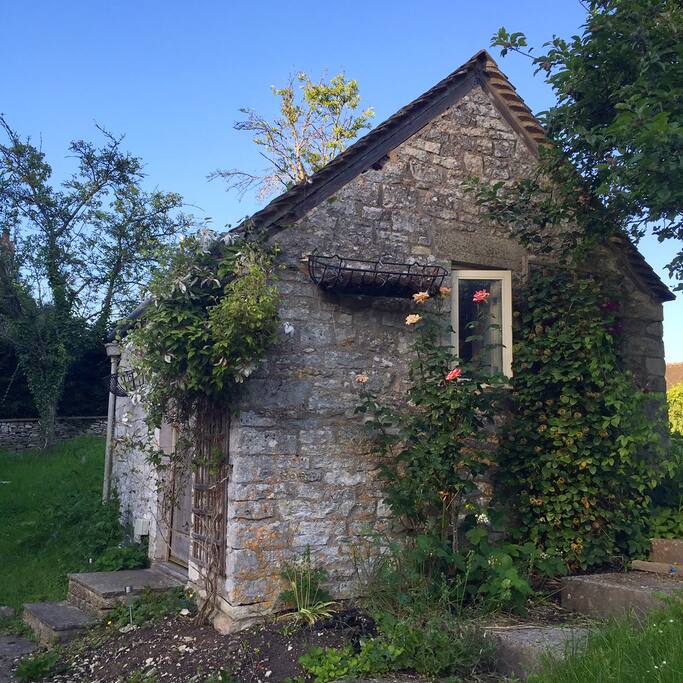 The Cotswolds Bothy