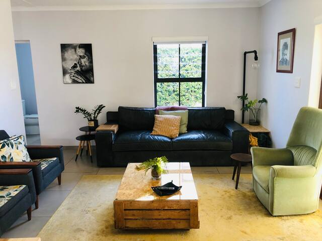 Modern,easy accessible home in a beautiful Estate.