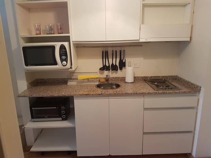 Departamento de 1 dormitorio con balcón y pileta en San Nicolás