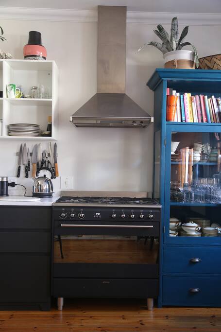 5 burner Smeg Stove