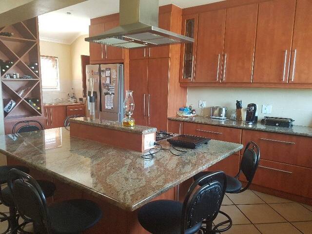 Pet Friendly Holiday Home in Melkbosstrand gallery image 2