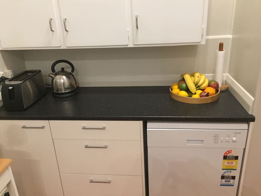 Ample kitchen appliances