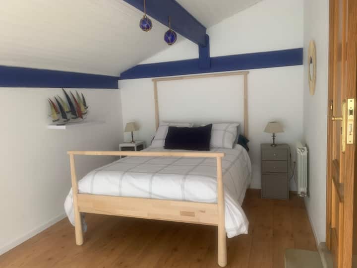 საძინებელი 1