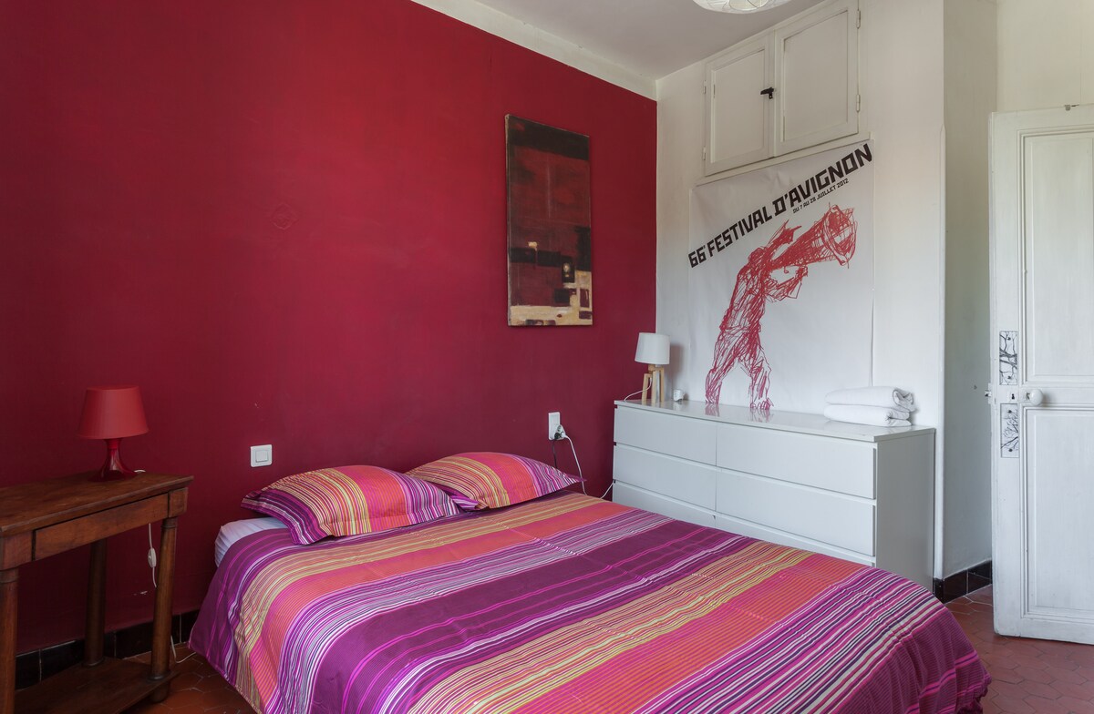 ห้องนอนที่สามเป็นเตียงคู่