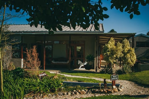 A Hilltop Country Retreat 3 bedroom house