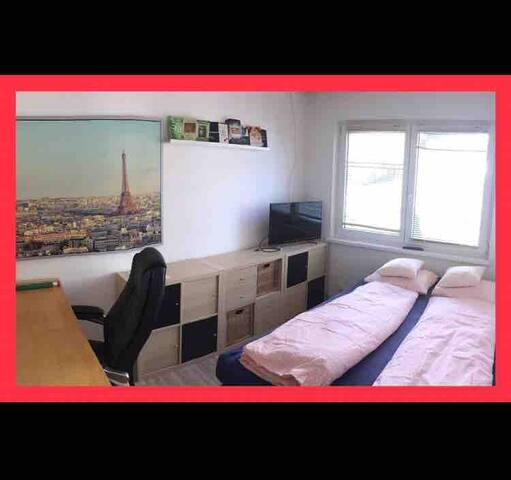 House in Innsbruck with parking slot.