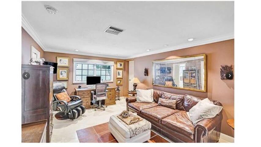 Waterfront Mediterranean Home. gallery image 2