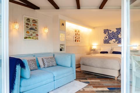 Imóvel de sucesso: Blue Cottage · Coastal Charm & Private Courtyard em União Das Freguesias De Aldoar, Foz Do Douro E Nevogilde