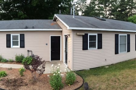 Comfortable room for two in T.C.