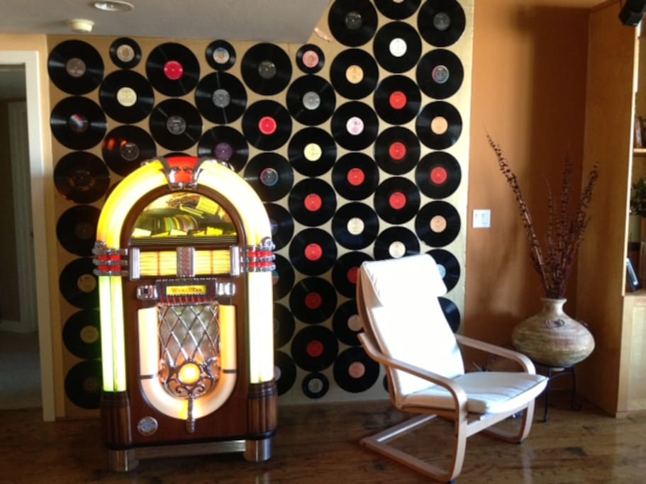 Vintage style Wurlitzer Juke Box