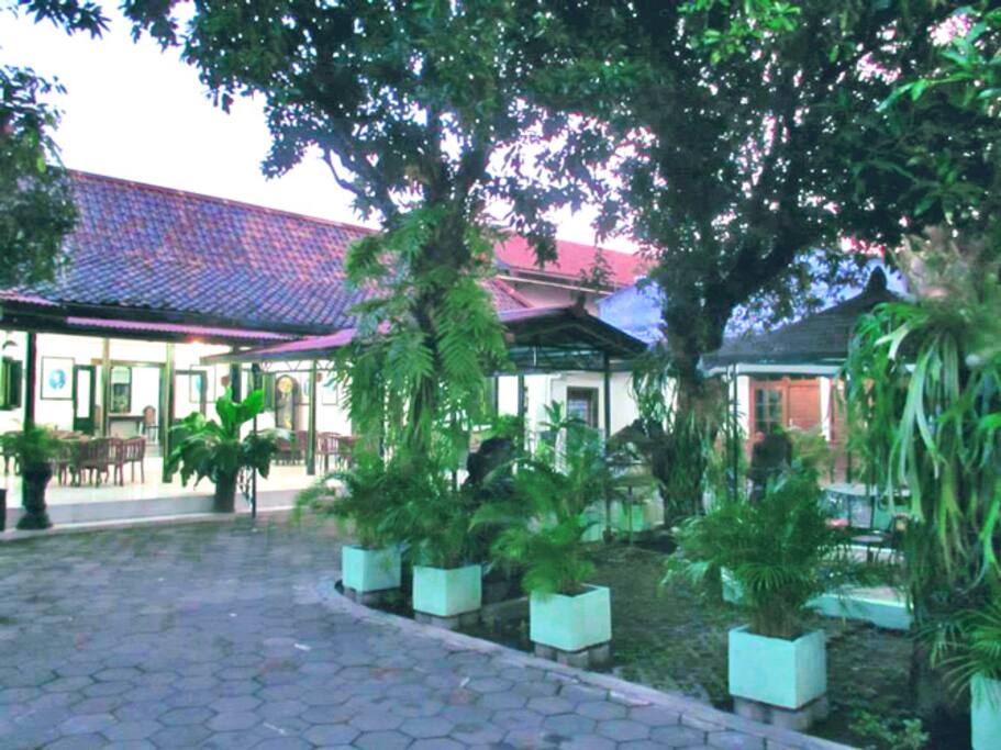 Hotel Facade