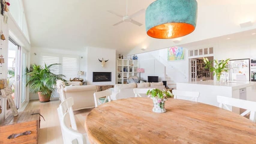 Magic manly beach house – close to everything