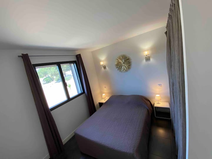 غرفة النوم 2