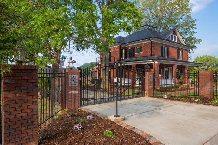 Luxury Manison 2 blocks from DWNTN Asheville gallery image 3