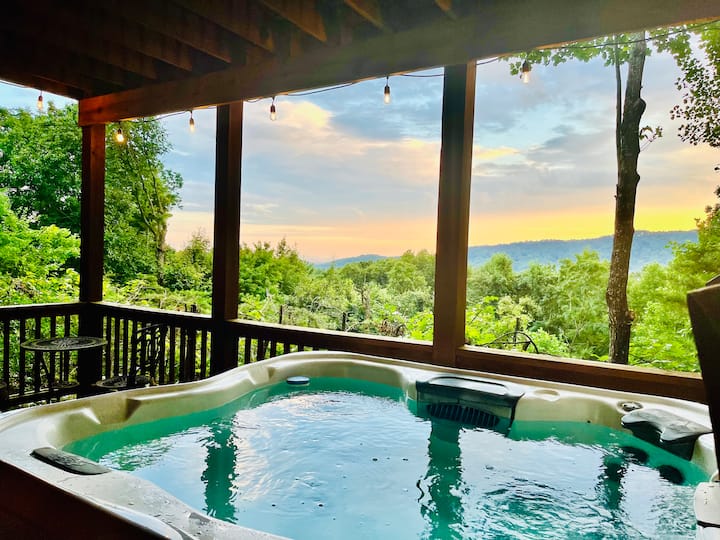 Log Cabin w/ MTN Views Hot Tub Fire Pit Cabins for Rent in