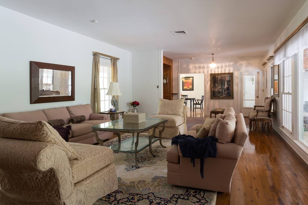 The view into the dining room from the parlor room.