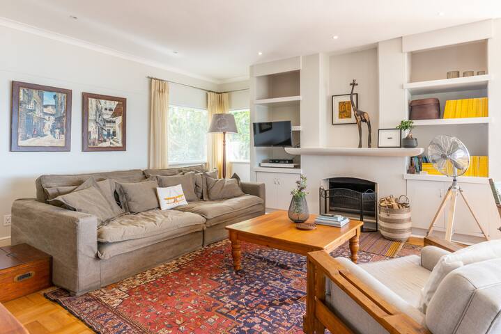 32 Quarterdeck Road (A) Kalk Bay gallery image 3