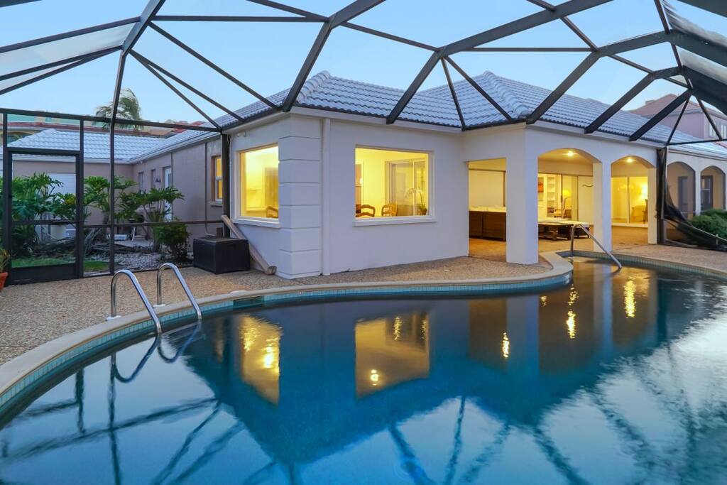 screened in pool