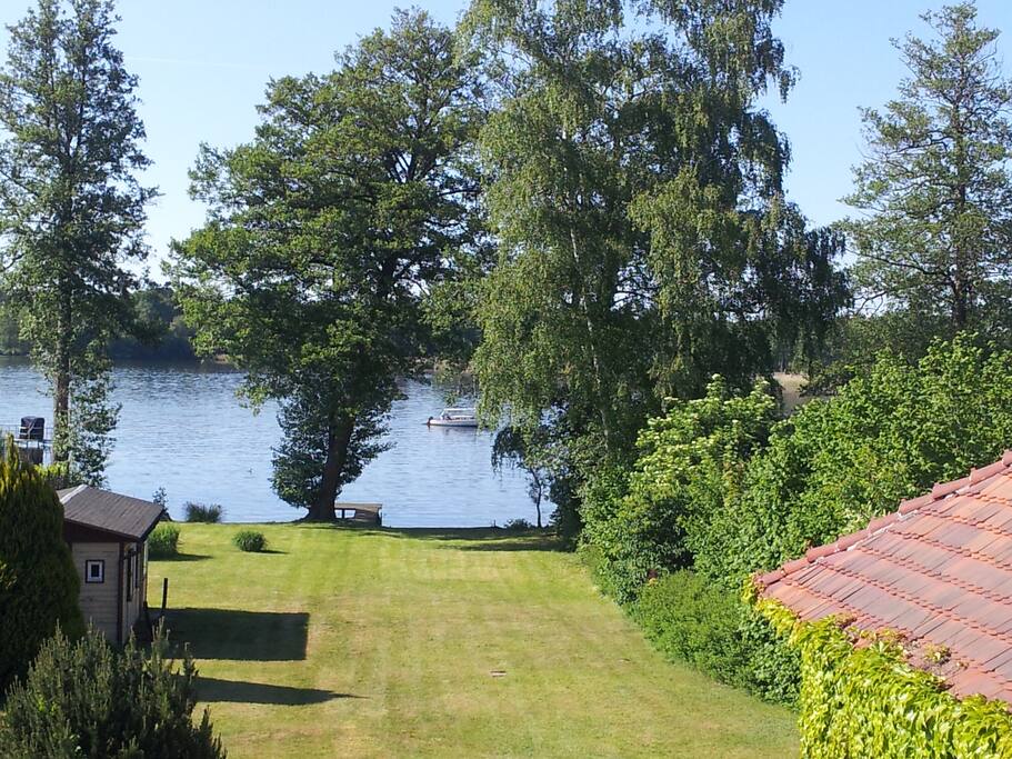 Kleine Villa am See vor Berlin - Häuser zur Miete in ...