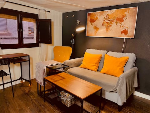 Anuncio de Airbnb popular: Charming House in Sierra de Gredos, Candeleda en Candeleda